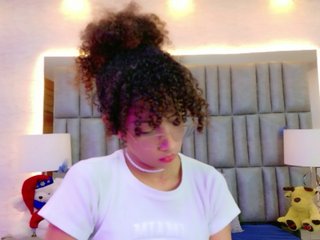 エロティックなビデオチャット CamileJohnston