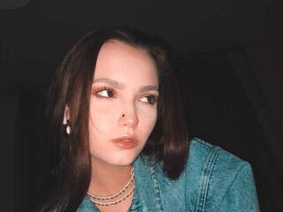 エロティックなビデオチャット Camilla-Dark