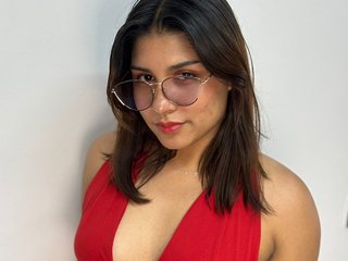 エロティックなビデオチャット Camirivas