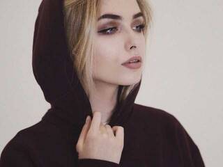 エロティックなビデオチャット candyalice