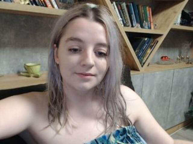 ブロードキャストスクリーンショット CandyEva