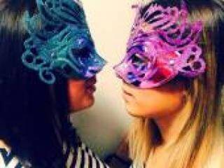 エロティックなビデオチャット candylovee