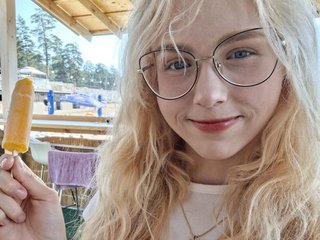 エロティックなビデオチャット CarenPoellnitz