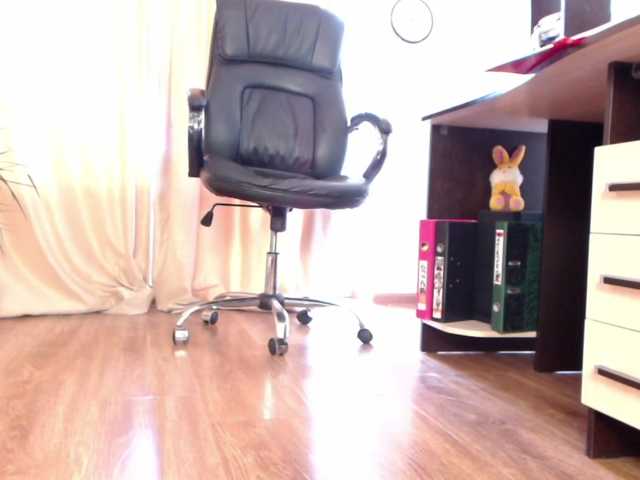 写真 Carrie1337 ⭐Shh...#office, hidden cam! ⭐Hi THERE!⭐ #lovense #feet #redhead #anal