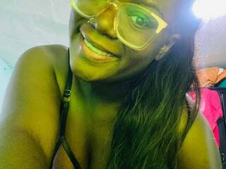 エロティックなビデオチャット catalella-hot