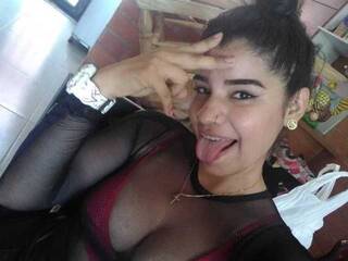 エロティックなビデオチャット CataleyaRusel