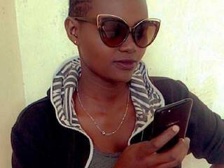 エロティックなビデオチャット CeizzyJamal