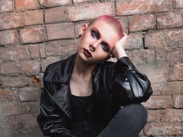 プロフィールの写真 chainmailgirl