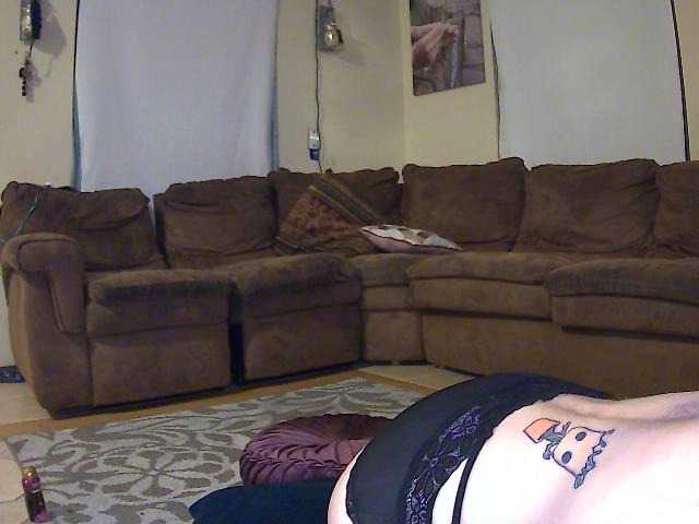 ブロードキャストスクリーンショット charlee-sinn