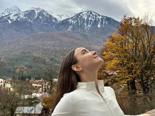 エロティックなビデオチャット ChereeCapek