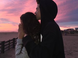 エロティックなビデオチャット Cherriess