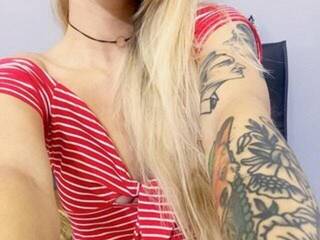 エロティックなビデオチャット cherrypie3x