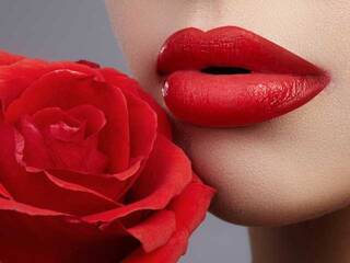 エロティックなビデオチャット Chiara-Breezee