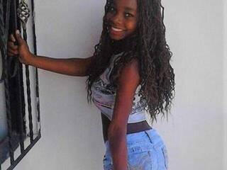 エロティックなビデオチャット ChikaDaSilva