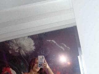 エロティックなビデオチャット CHLOELODGE