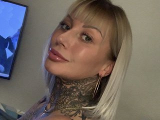 エロティックなビデオチャット ChloePleasure