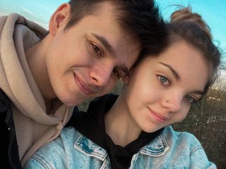エロティックなビデオチャット ChristineAndJames