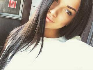 エロティックなビデオチャット vayaria