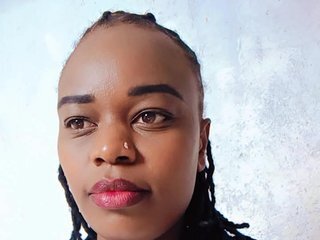 エロティックなビデオチャット Clara-mylah