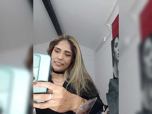 ブロードキャストスクリーンショット CloeFerreli