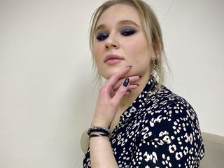 エロティックなビデオチャット CloeHarris