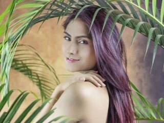 エロティックなビデオチャット CoralJones