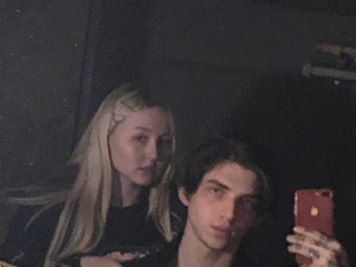 エロティックなビデオチャット couplebubble