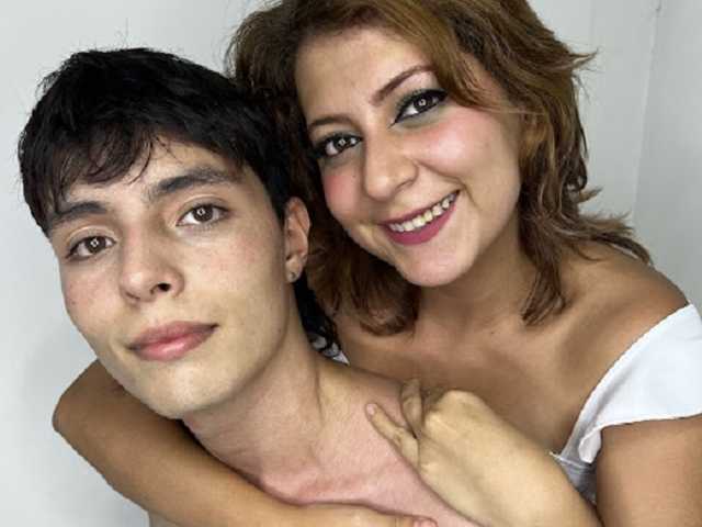 プロフィールの写真 couplemysterious