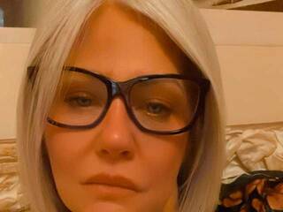 エロティックなビデオチャット CrazyBionda