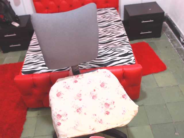 ブロードキャストスクリーンショット CrazyEbony4u