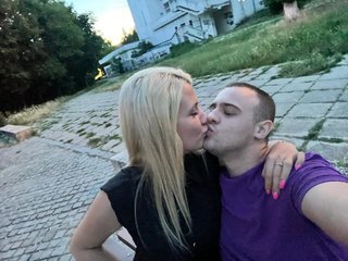 エロティックなビデオチャット Crazyhotcouple69