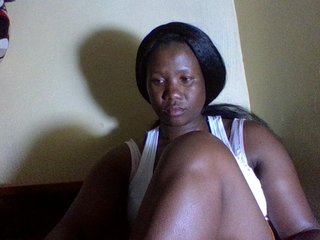 エロティックなビデオチャット Creamier25