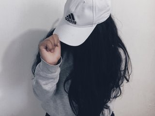 エロティックなビデオチャット Criistal-Ross