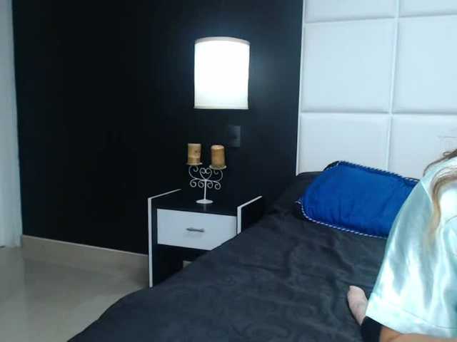 ブロードキャストスクリーンショット CristineCano