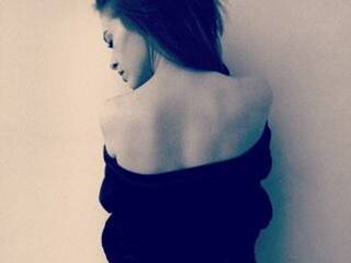 エロティックなビデオチャット CrystalCream