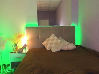 エロティックなビデオチャット CurlyDream