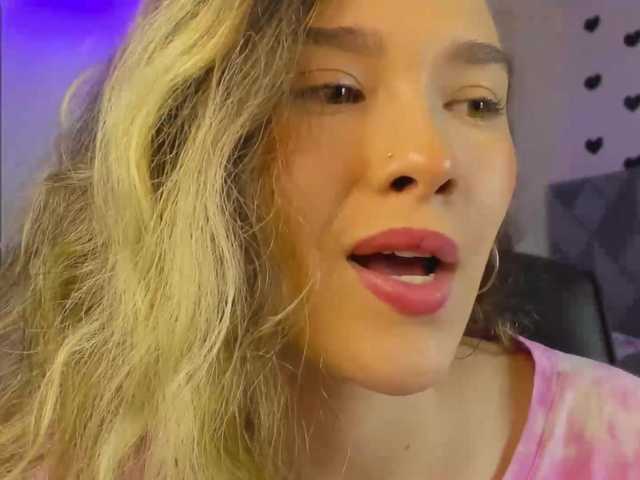 ブロードキャストスクリーンショット curlygirl1