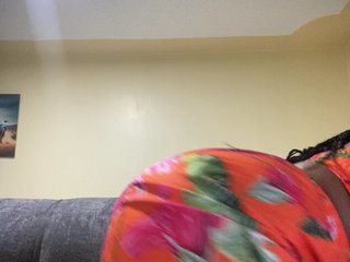 エロティックなビデオチャット Curvy-maxy9