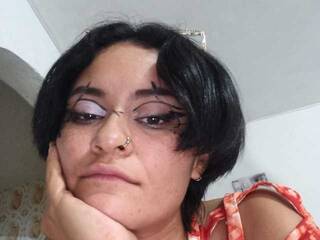 エロティックなビデオチャット DaenerysNaughty