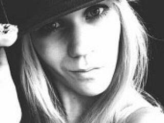 エロティックなビデオチャット daeneryyys