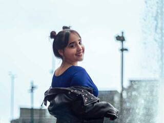 エロティックなビデオチャット Dafnebloshhh