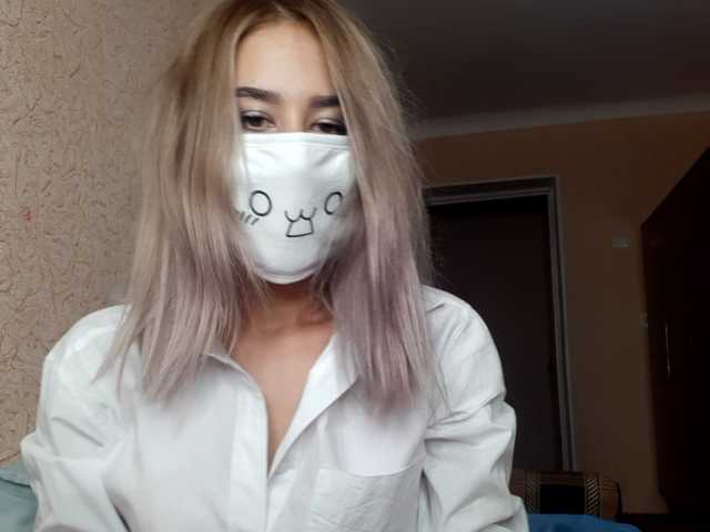 ブロードキャストスクリーンショット Danielle-mikk