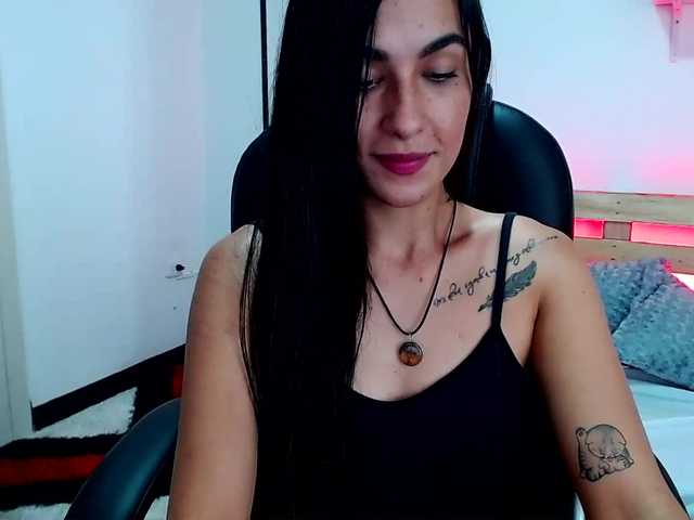 写真 DaniGomez7 hi guys i am latingirl, i am #new, i want to play with you #smoke #squirt #dirtytalk