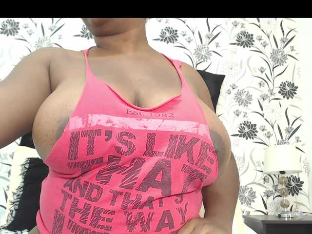 ブロードキャストスクリーンショット DannaBlack