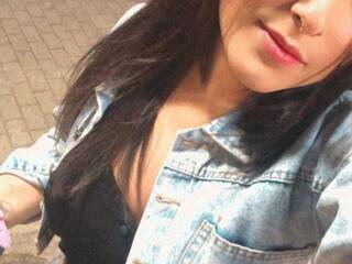 エロティックなビデオチャット dannadann1