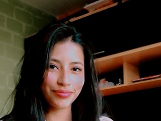 エロティックなビデオチャット danycinnamon