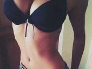 エロティックなビデオチャット darina1313