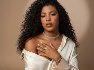 エロティックなビデオチャット Dayanacarson