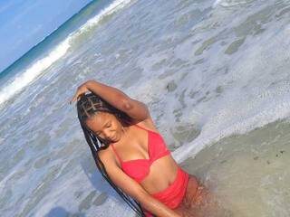 エロティックなビデオチャット DeliciousDollDaisy