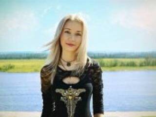 エロティックなビデオチャット demida20